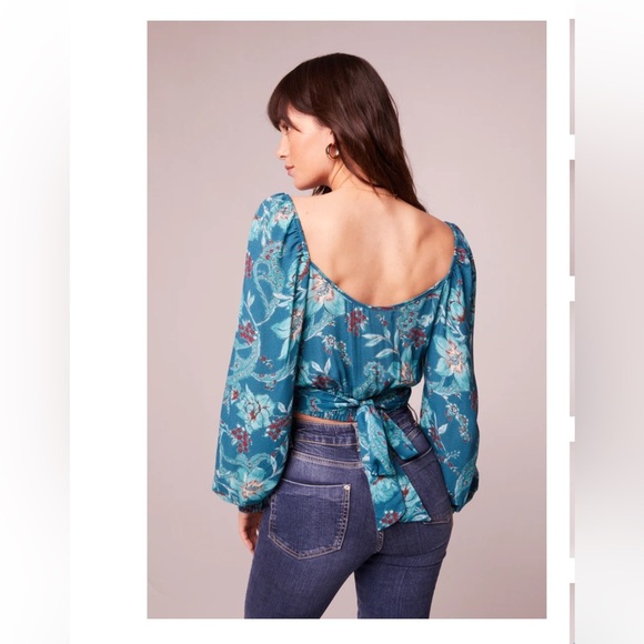 Band of the Free Sybille Teal Blue Floral Crossover Crop Top Size XS NWT - Picture 3 of 7